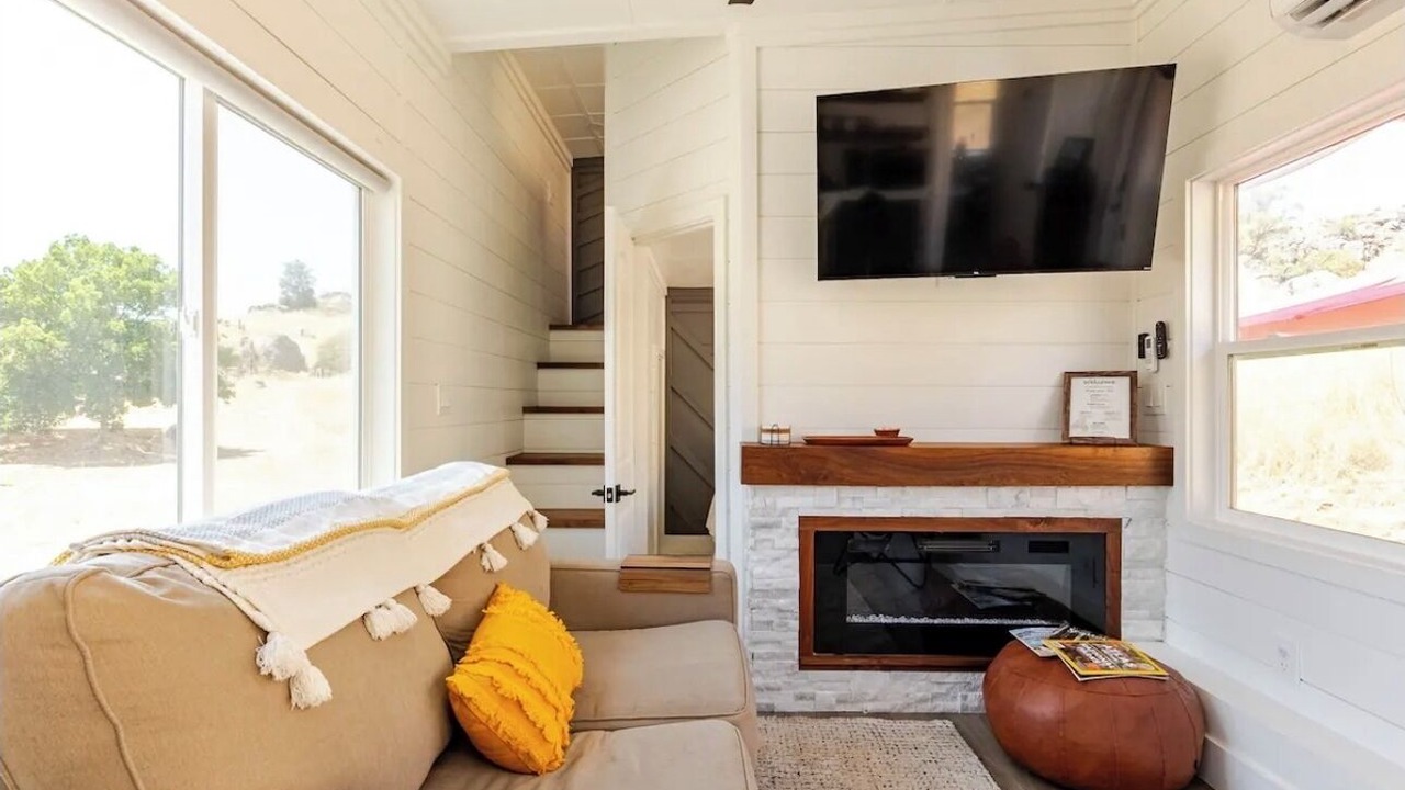 Photo of Livingroom in Woodlake