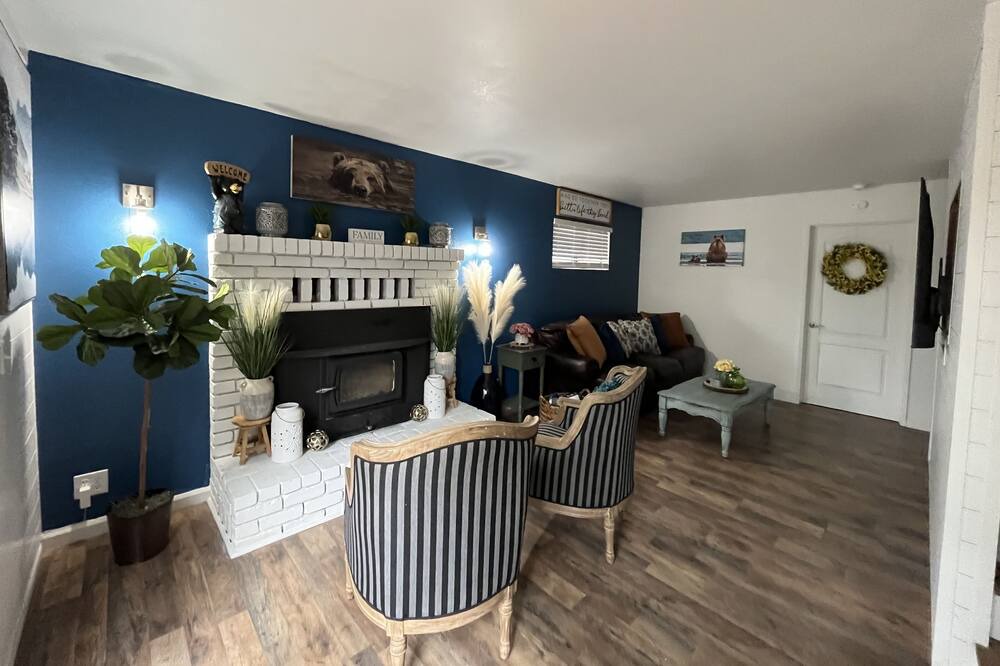 Photo of Livingroom in Mi-Wuk Village
