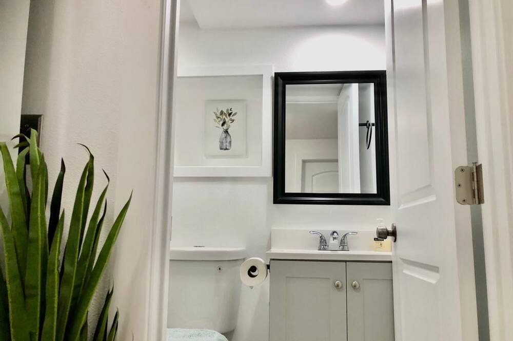 Photo of Bathroom in Ashland