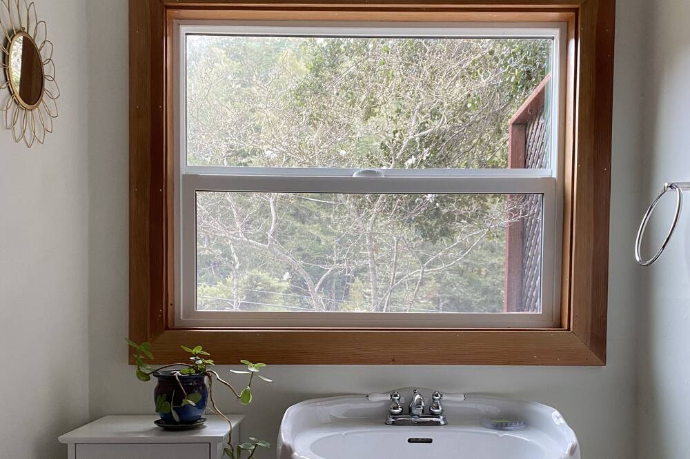 Photo of Bathroom in Lagunitas-Forest Knolls