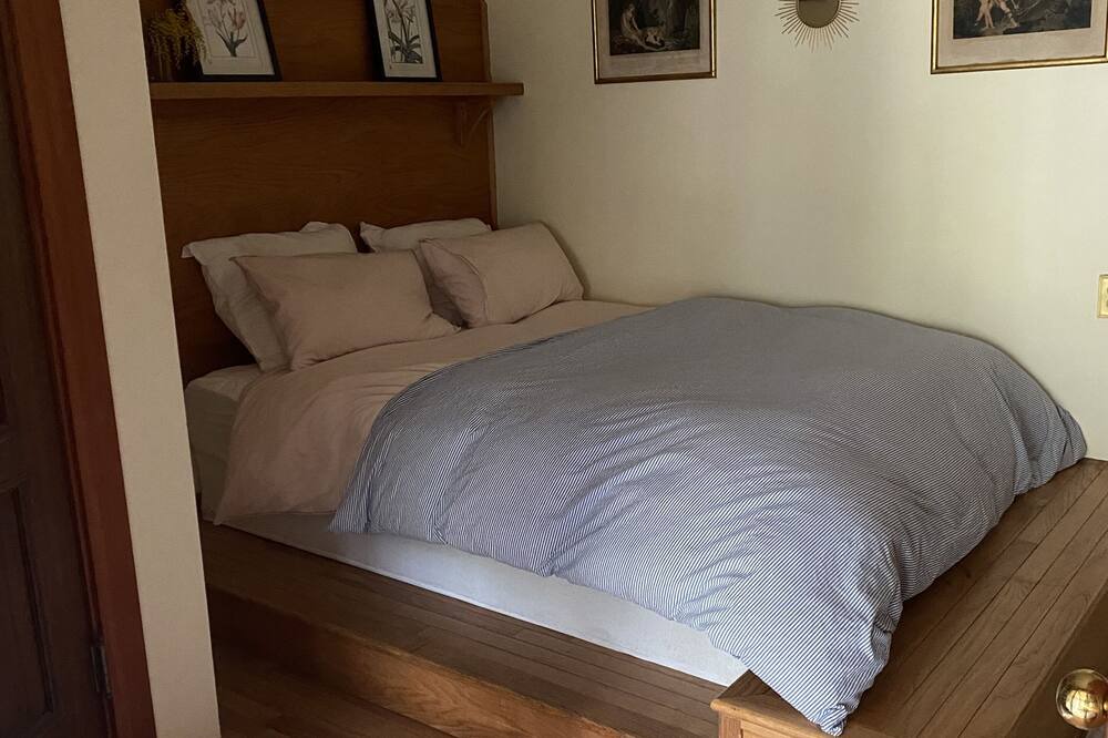 Photo of Bedroom in Lagunitas-Forest Knolls