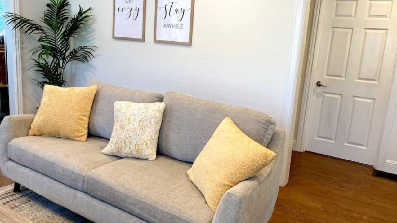 Photo of Livingroom in Castro Valley