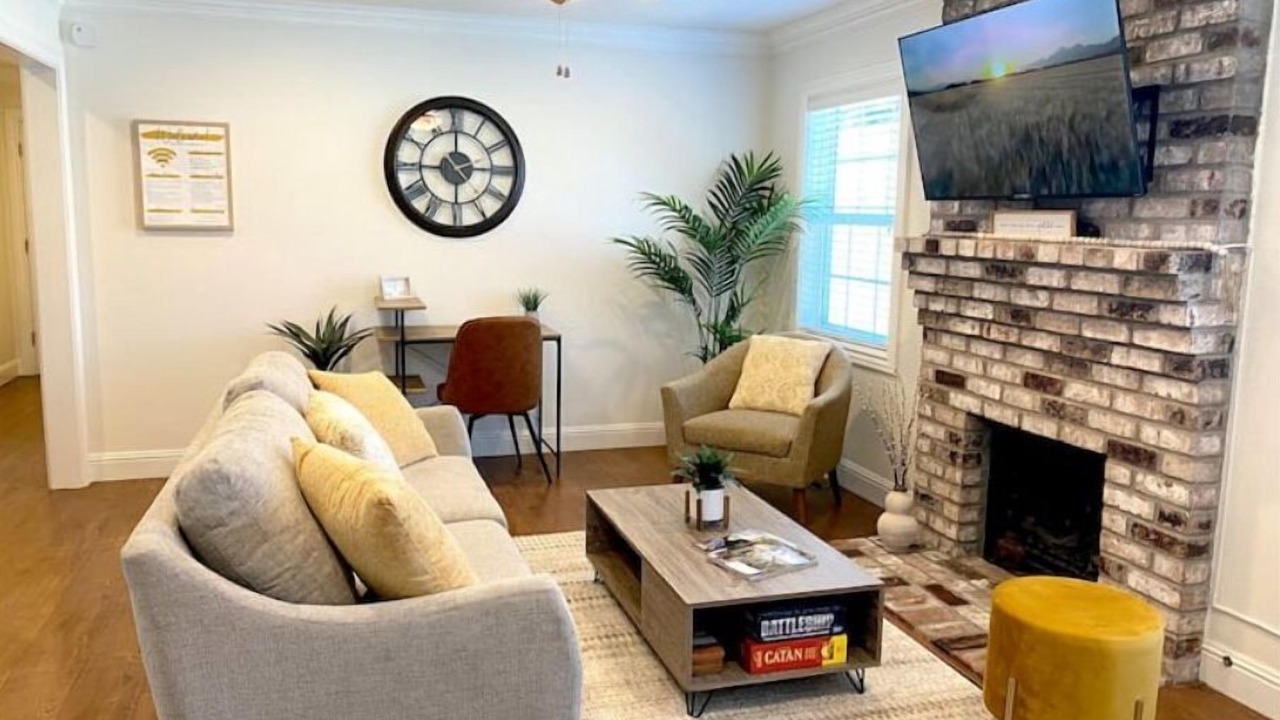 Photo of Livingroom in Castro Valley