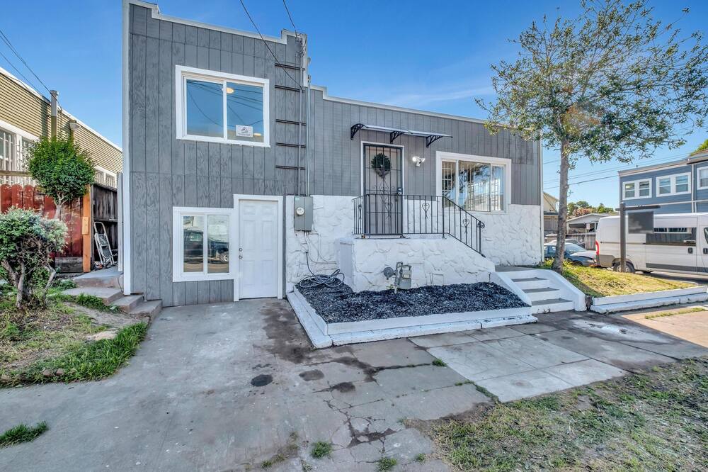 Photo of Outdoor in Oakland