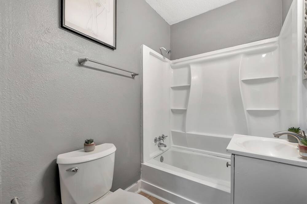 Photo of Bathroom in Oakland