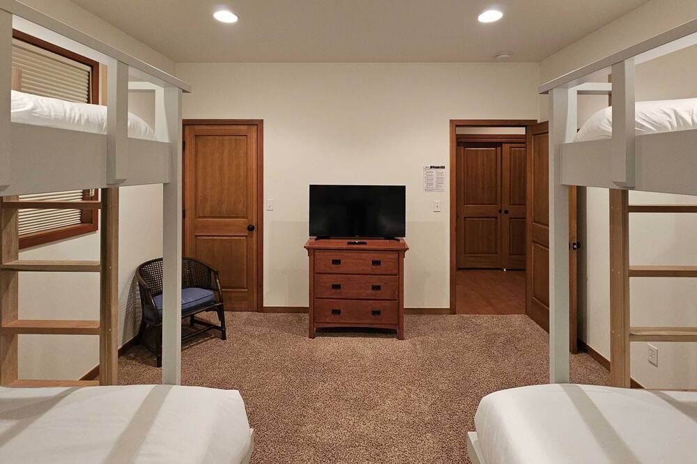 Photo of Bedroom in Chamberlands