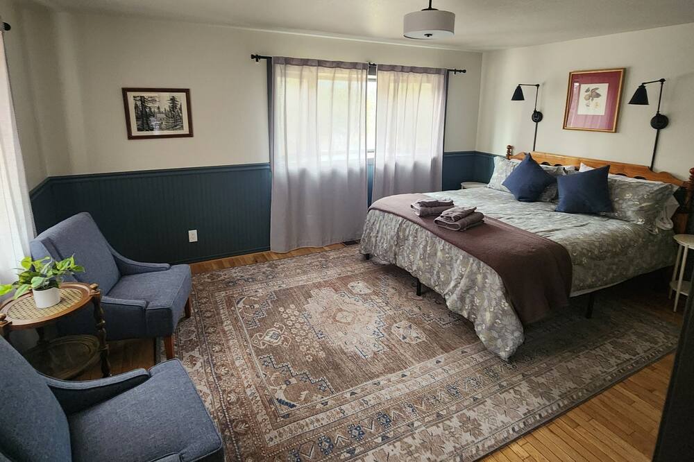 Photo of Bedroom in North Fork