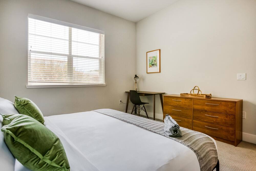 Photo of Bedroom in Centerville