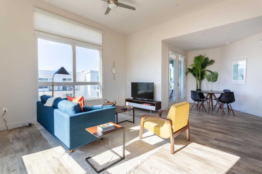 Photo of Livingroom in NoHo Arts District