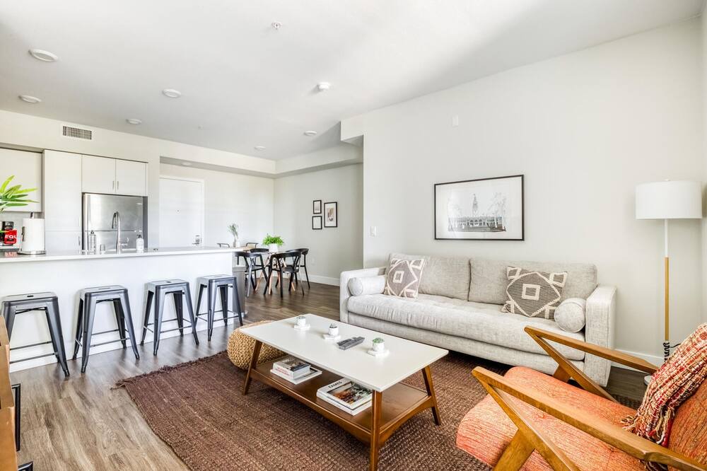 Photo of Livingroom in Centerville
