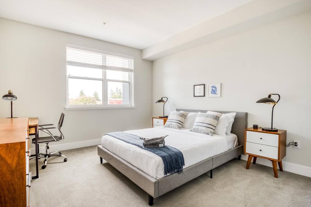 Photo of Bedroom in Centerville