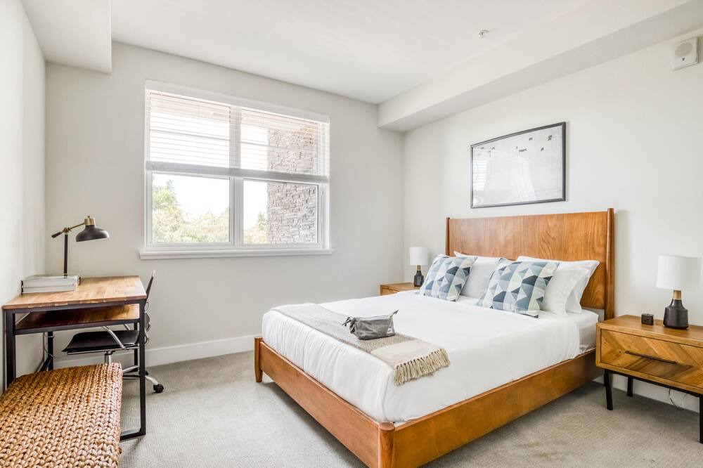 Photo of Bedroom in Centerville