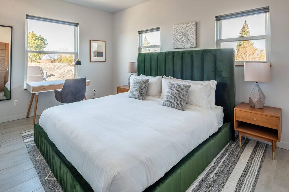 Photo of Bedroom in Northside