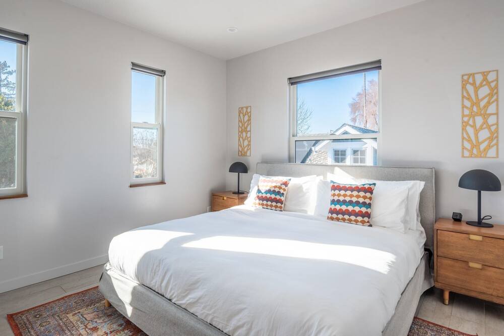 Photo of Bedroom in Northside