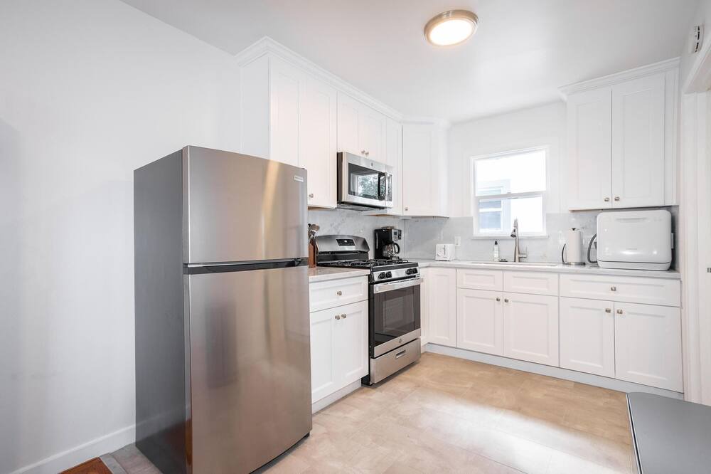 Photo of Kitchen in Shoreline West