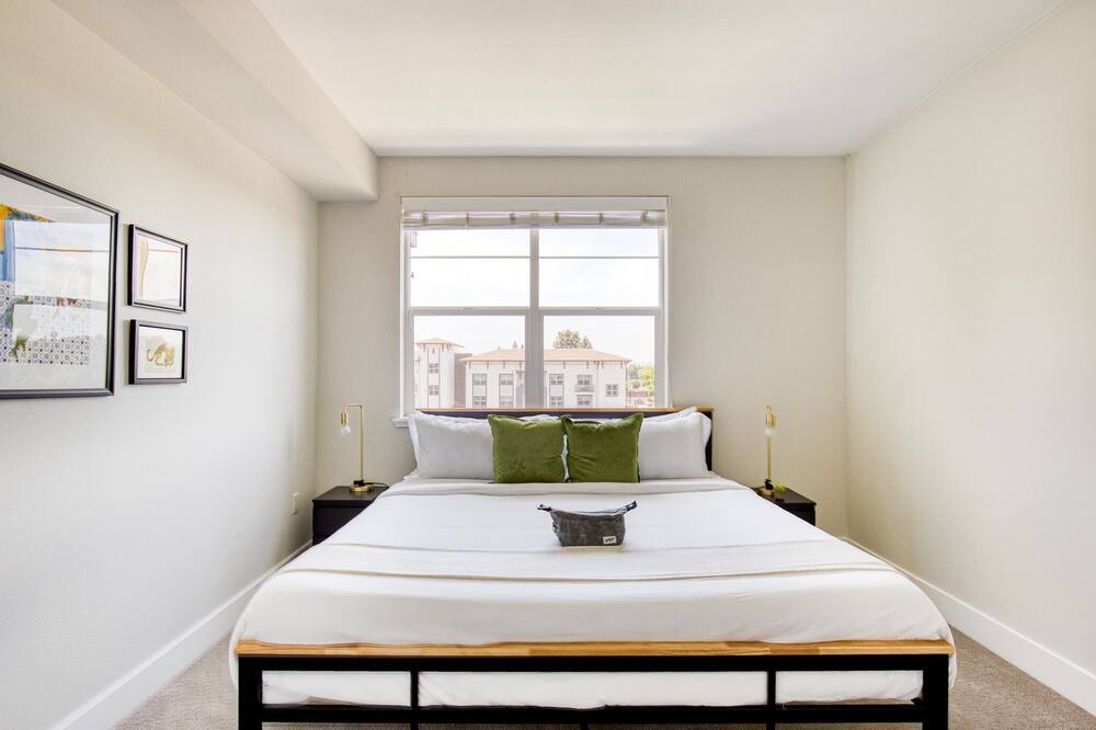 Photo of Bedroom in Centerville