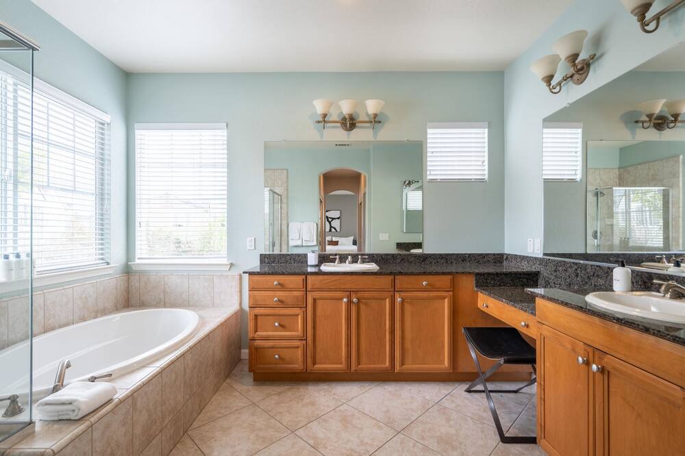 Photo of Bathroom in San Ramon