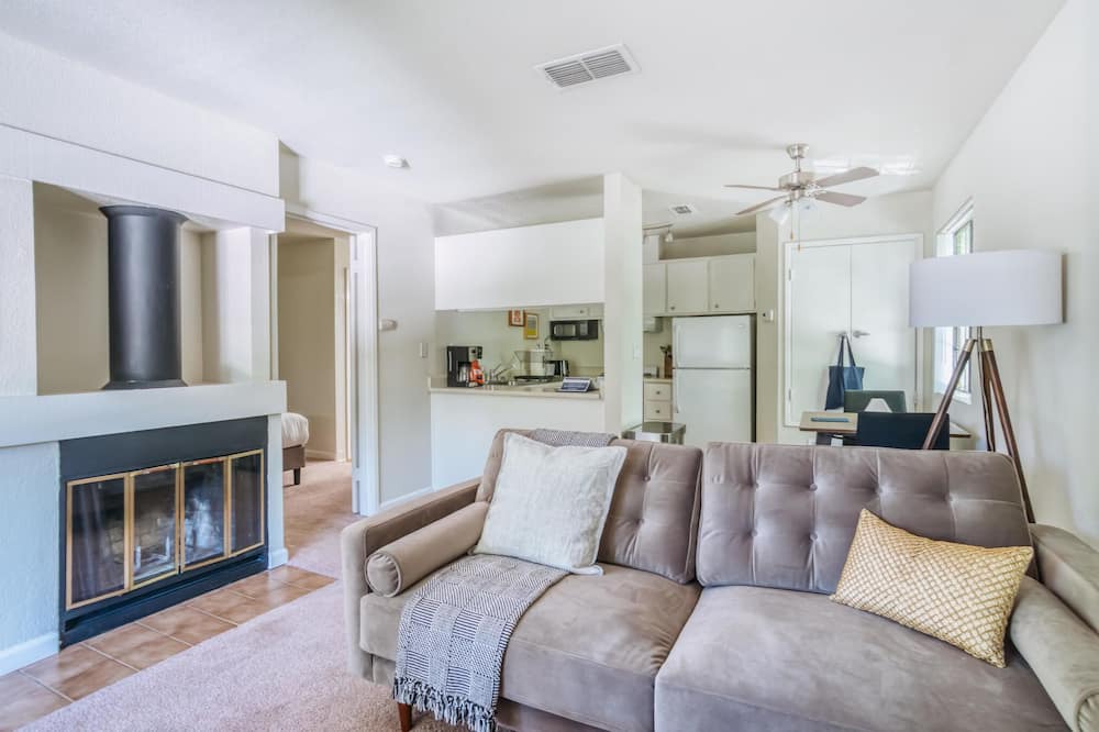 Photo of Livingroom in Walnut Creek