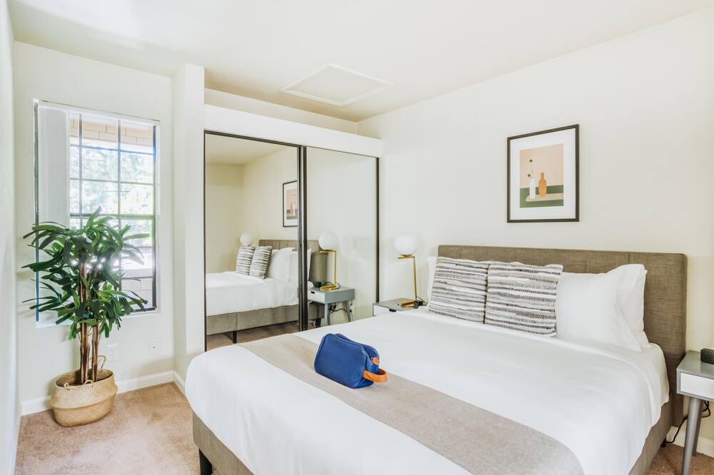 Photo of Bedroom in Walnut Creek