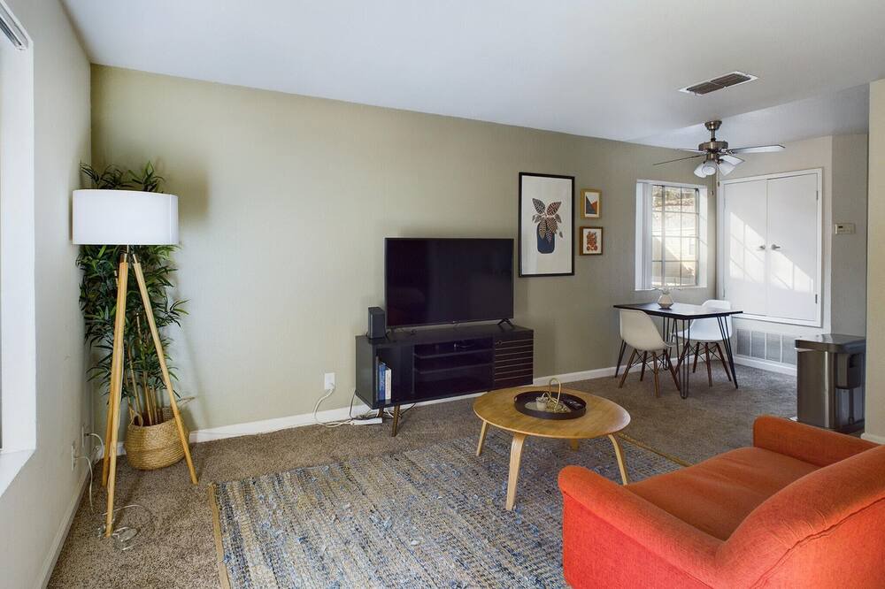 Photo of Livingroom in Walnut Creek