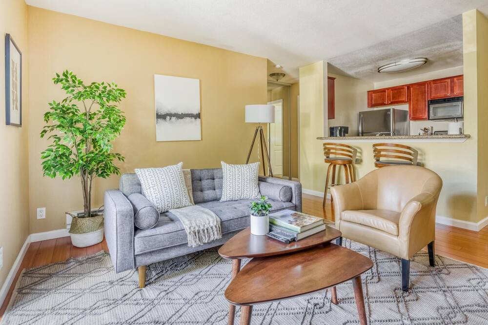 Photo of Livingroom in Centerville