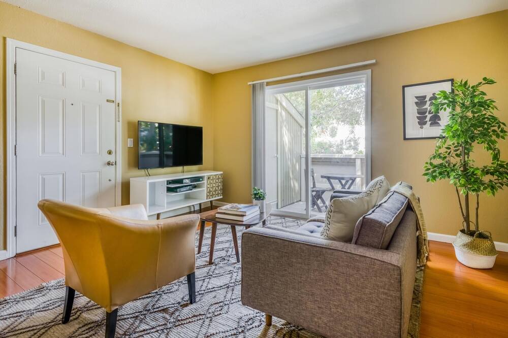 Photo of Livingroom in Centerville