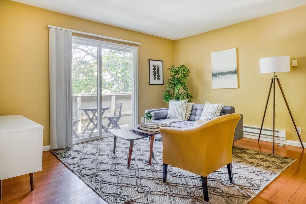 Photo of Livingroom in Centerville
