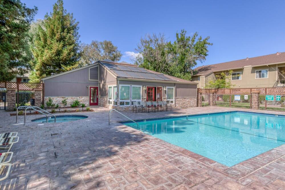 Photo of Outdoor in Centerville