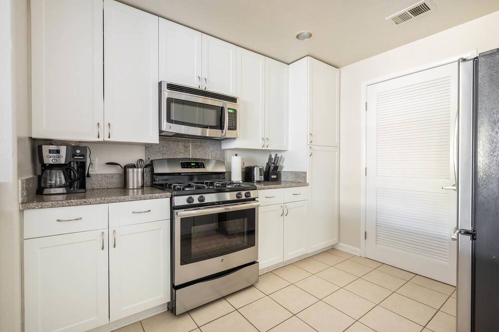 Photo of Kitchen in Central San Mateo