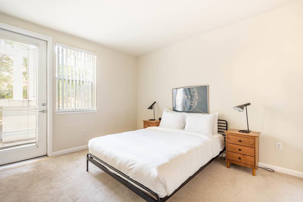 Photo of Bedroom in Central San Mateo