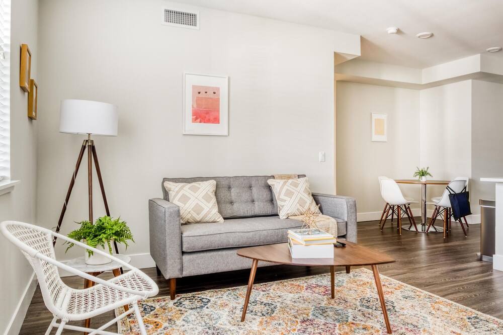 Photo of Livingroom in Centerville