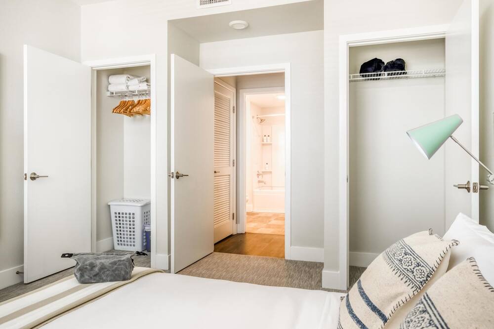 Photo of Bedroom in Centerville
