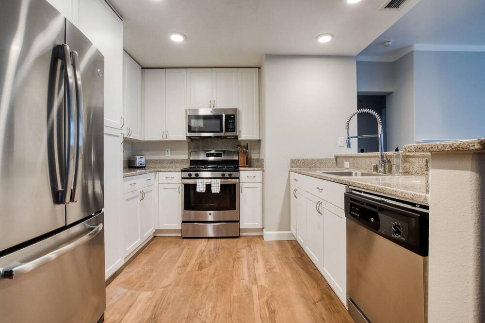 Photo of Kitchen in Central San Mateo