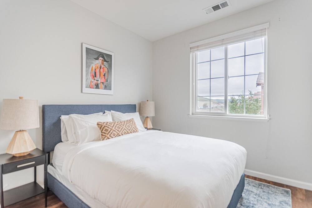 Photo of Bedroom in Union City