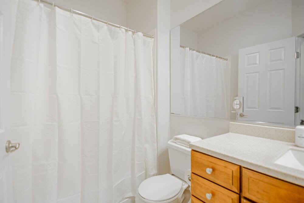 Photo of Bathroom in Union City