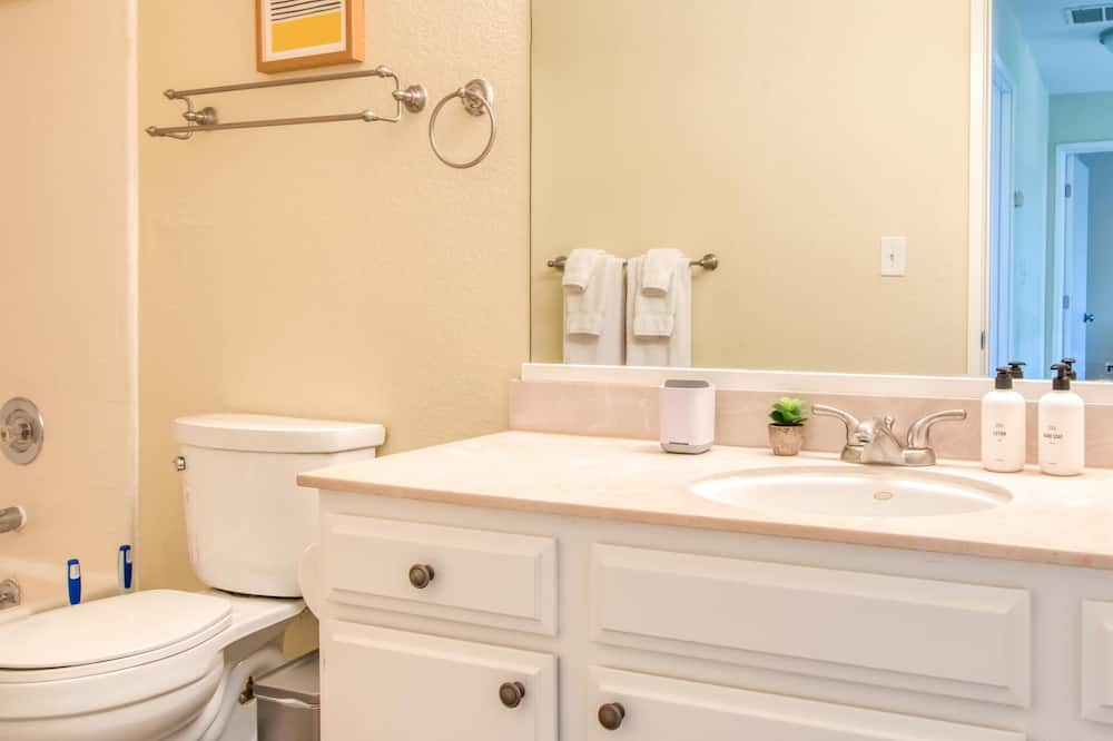 Photo of Bathroom in Almaden
