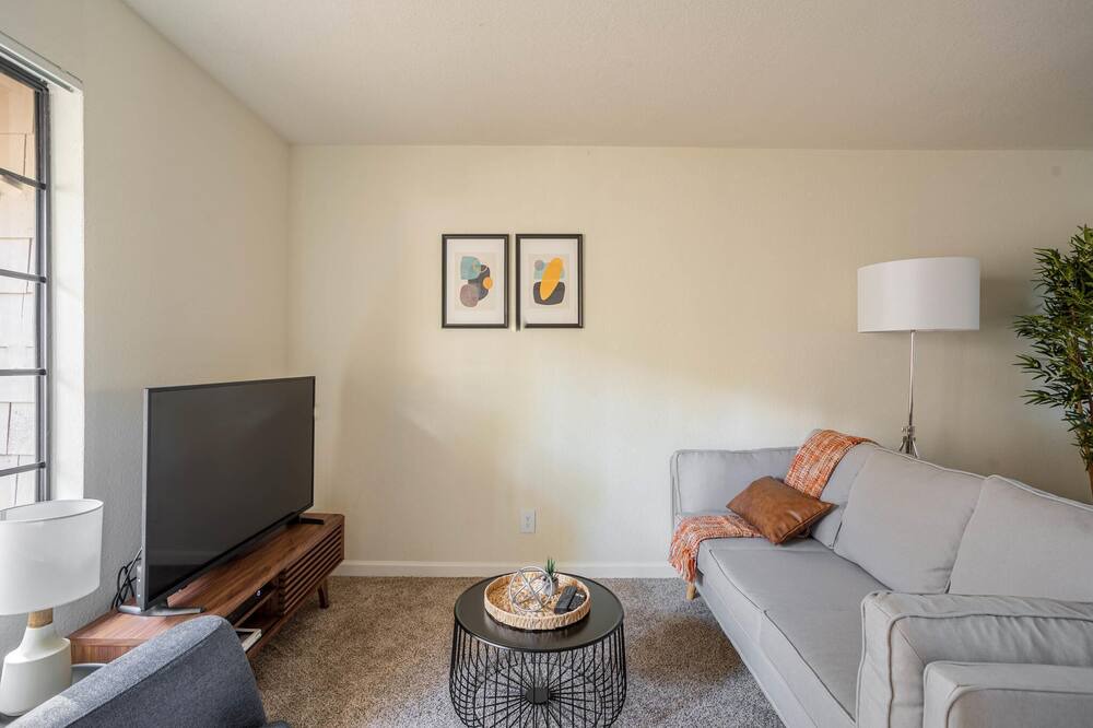 Photo of Livingroom in Walnut Creek