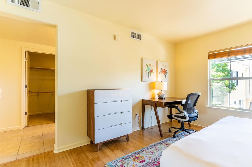 Photo of Bedroom in Willow Glen