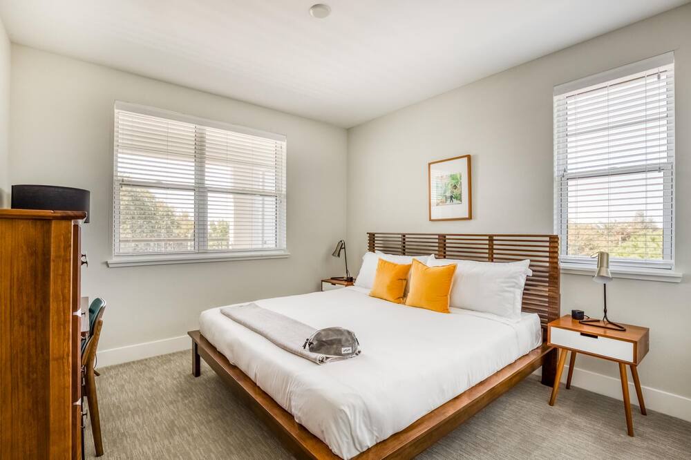Photo of Bedroom in Centerville
