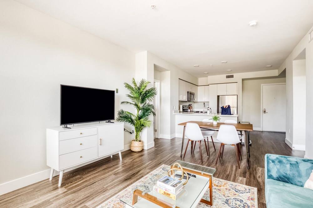 Photo of Livingroom in Centerville