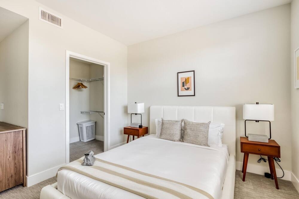 Photo of Bedroom in Centerville