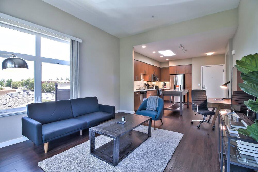 Photo of Livingroom in Cupertino