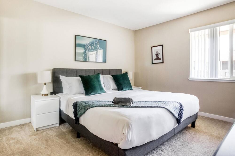Photo of Bedroom in Cupertino