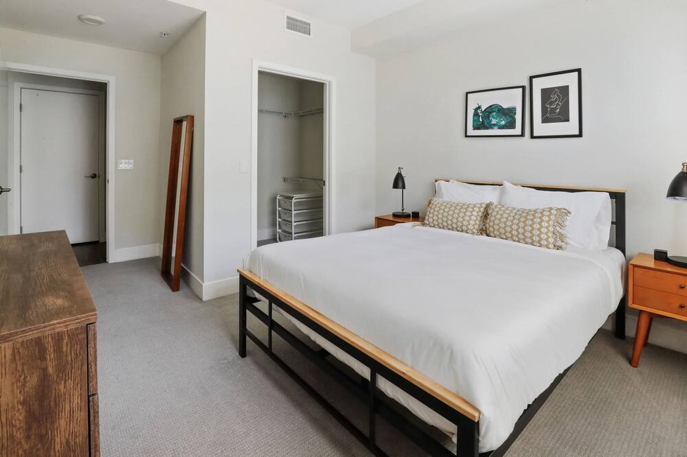 Photo of Bedroom in Centerville
