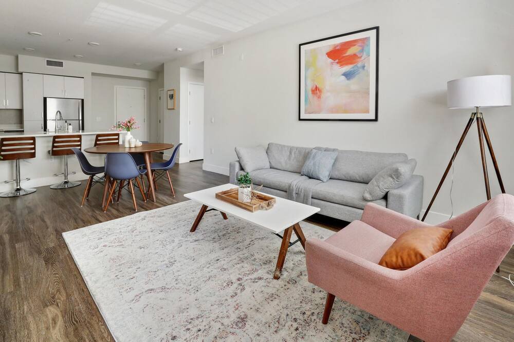 Photo of Livingroom in Centerville