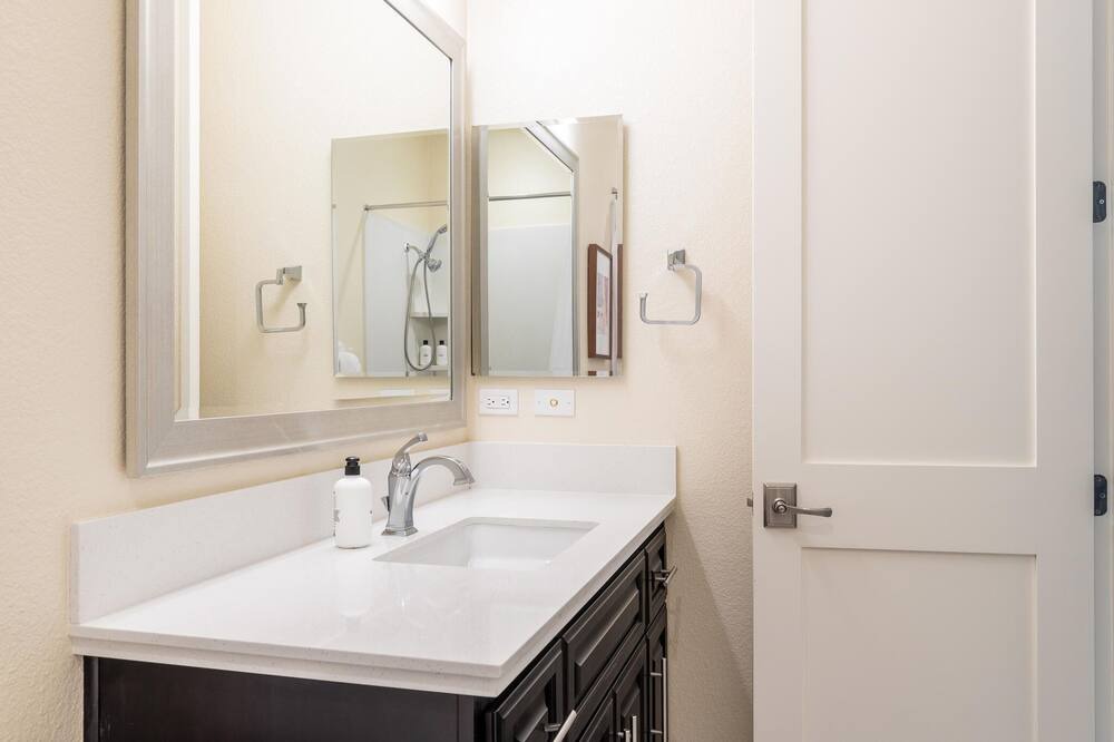 Photo of Bathroom in Hillsdale