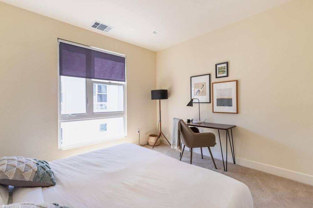 Photo of Bedroom in Hillsdale