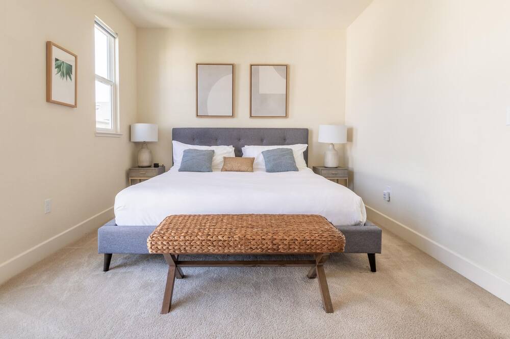 Photo of Bedroom in Hillsdale
