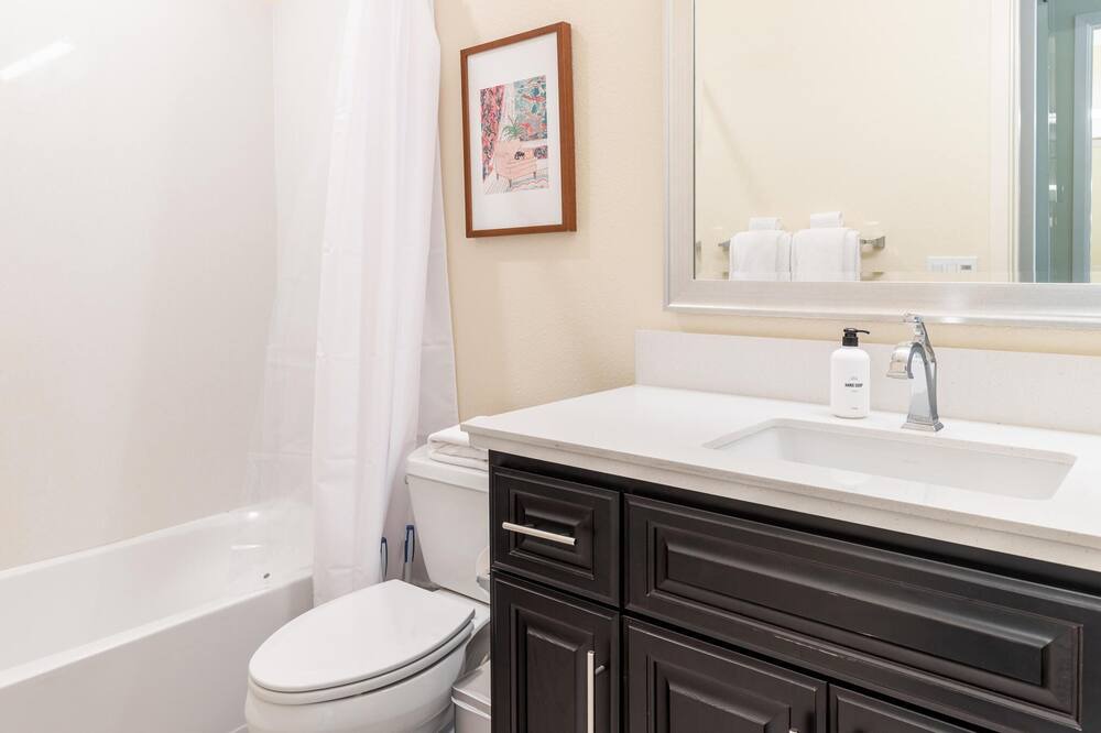 Photo of Bathroom in Hillsdale