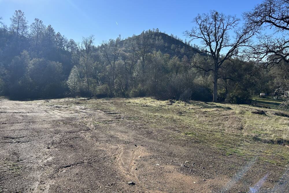 Photo of Outdoor in Coulterville